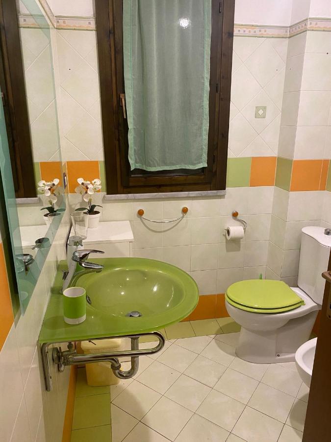אצ'י קסטלו Casa Vacanze Aci Trezza In Front Of The Sea מראה חיצוני תמונה